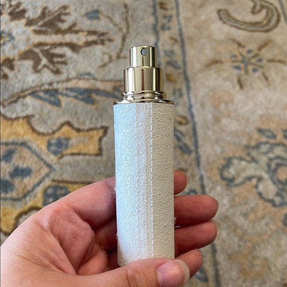 CHRISTIAN DIOR New J'adore Eau de Parfum 10ml Perfume Travel Size - Picture 3 of 7